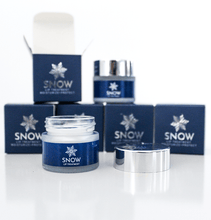 Load image into Gallery viewer, Snow® Rejuvenating Lip Treatment